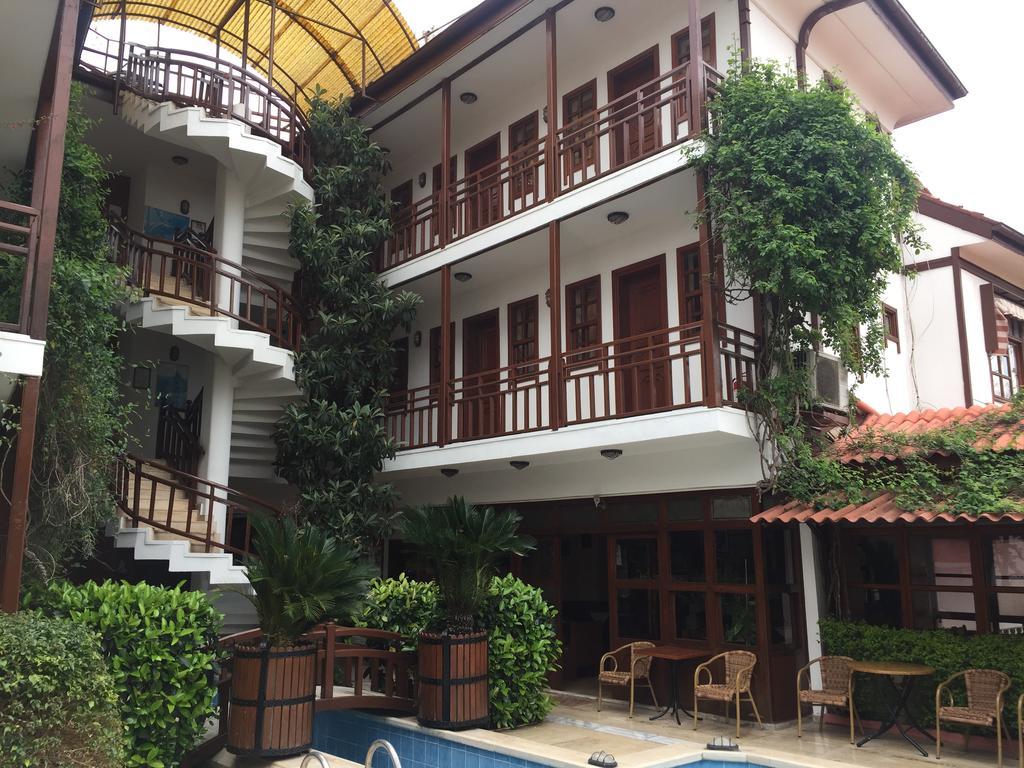 Hotel Karyatit Kaleici Antalya Exterior foto